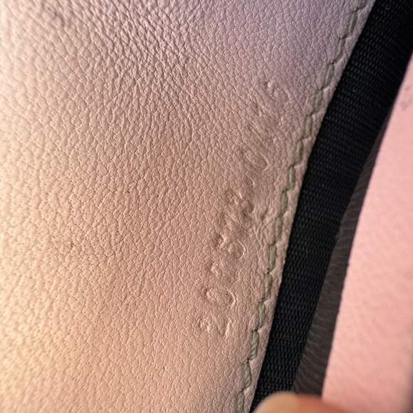 Gucci Pink GG Embossed Leather Crossbody with Gold Chain - Picture 9 of 10